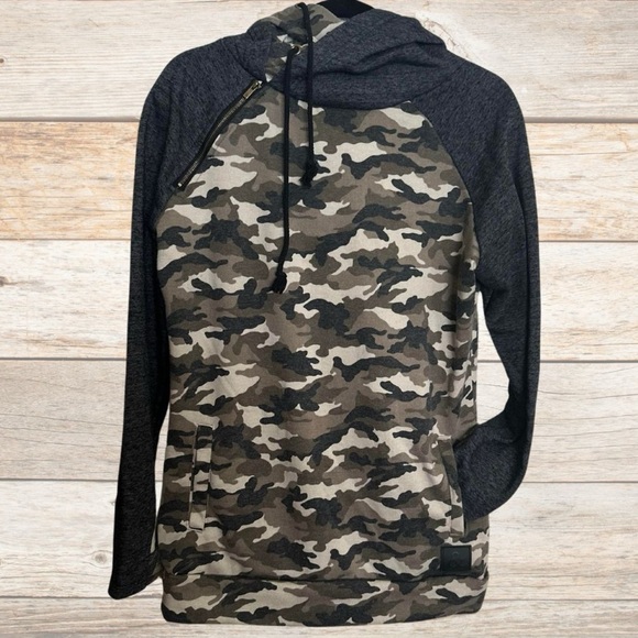 Ampersand Ave Camo Double Hoodie - Picture 2 of 6